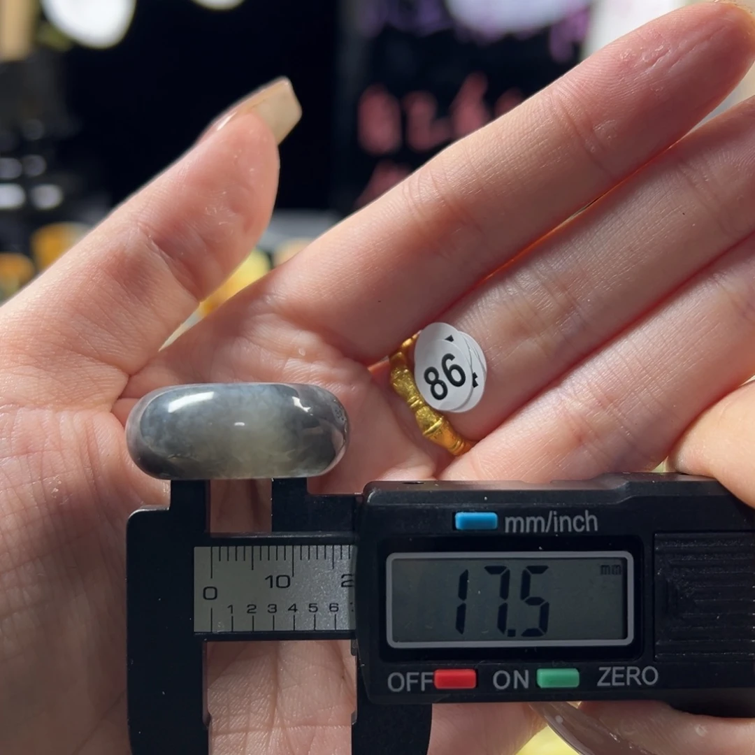 蛇纹石玉未镶嵌戒指