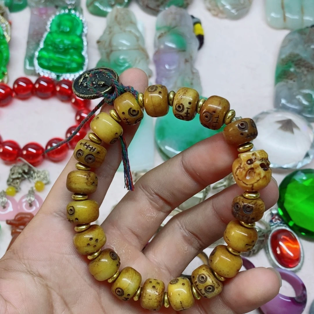 1直播间的实时画面