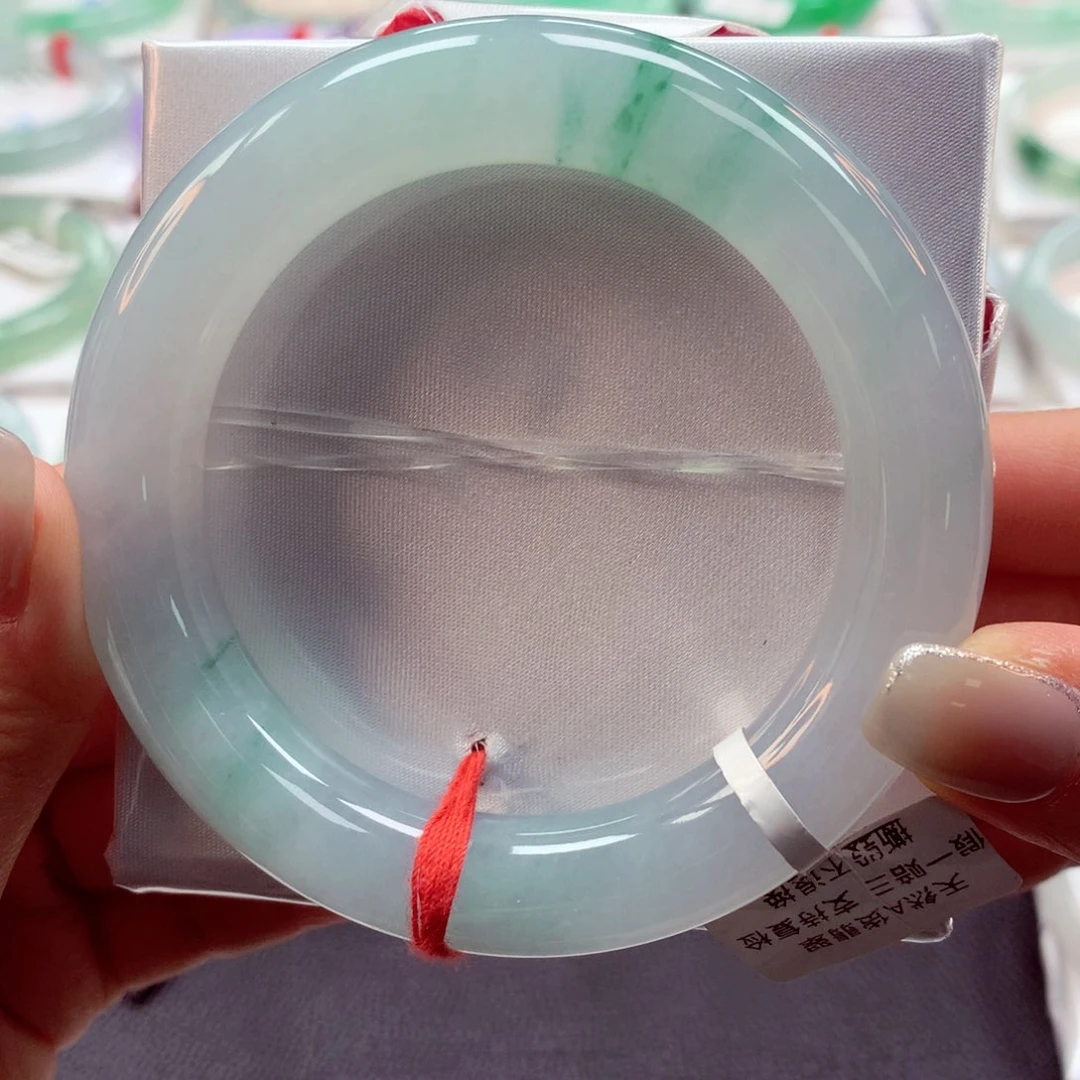 翡翠手镯未镶嵌56圆48号88