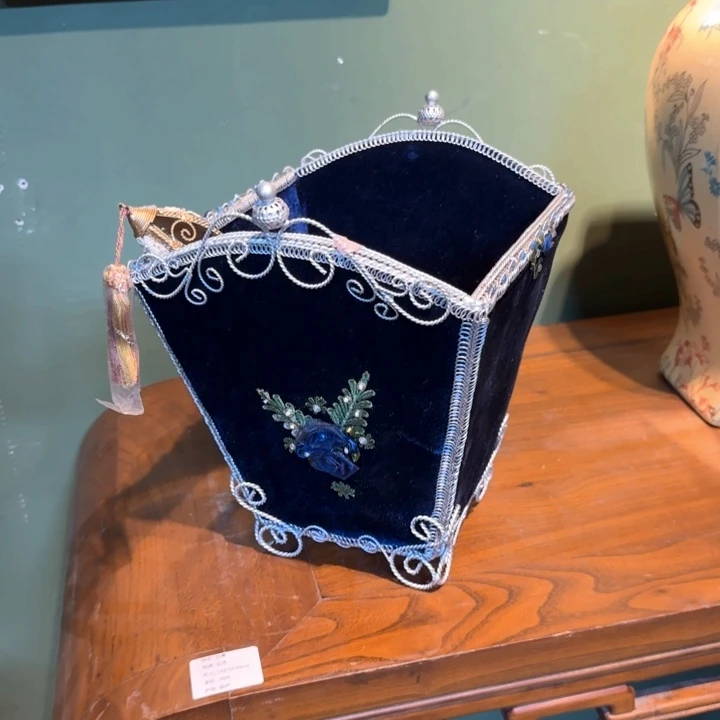 元***儿铁木（非红木类）家居用品等