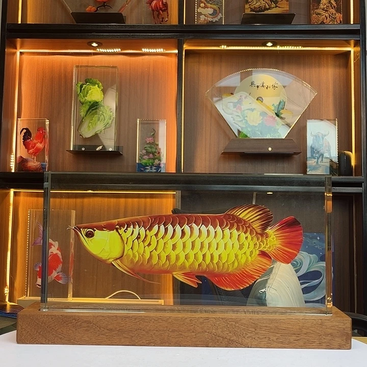 博***轩人造水晶大号金龙鱼