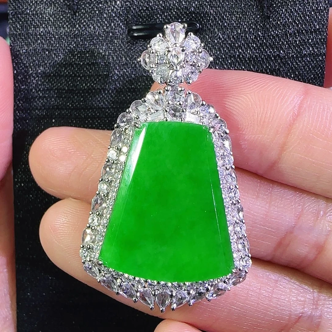 翡翠18K金镶嵌吊坠(不含链)