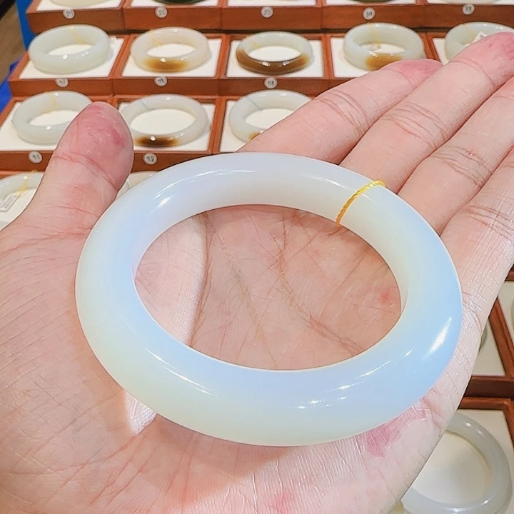 和田玉未镶嵌手镯新疆羊脂白玉55 56 57