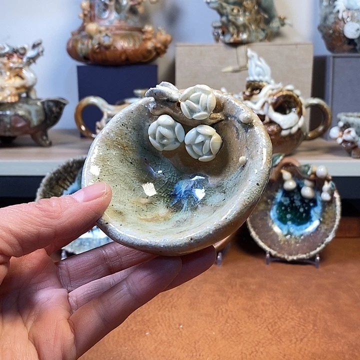 瓷片我们的确是一个人的