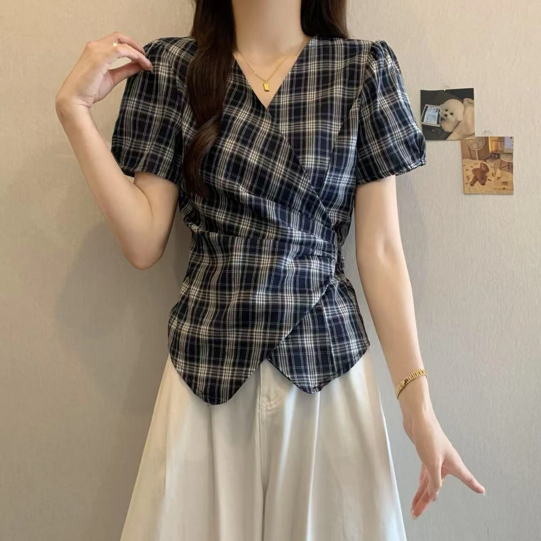 复古V领格子短袖衬衫2025夏季新款大码女装胖mm收腰系带遮肚上衣