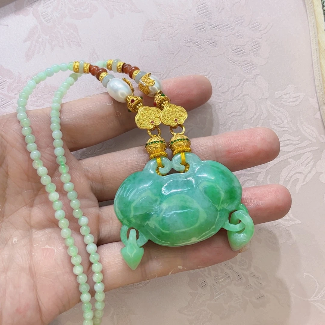 正***翡翠合金吊坠(赠链)代编织
