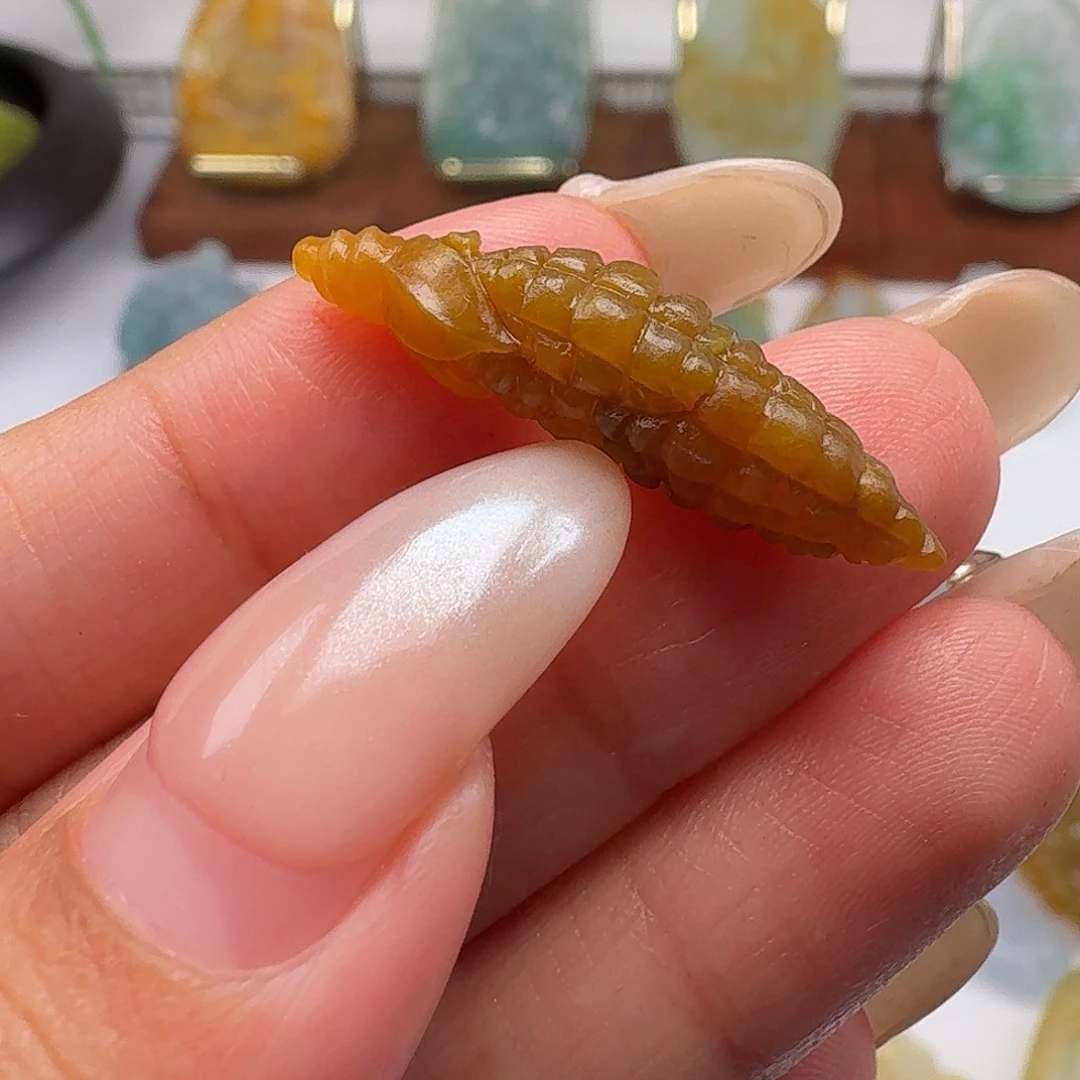 定制翡翠未镶嵌毛货
