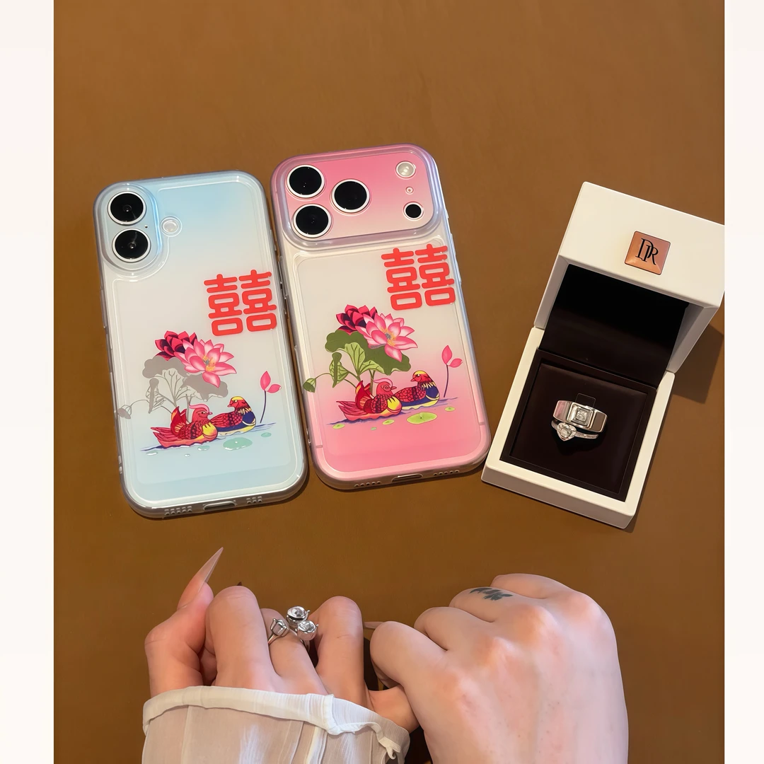 BANCA渐变荷花喜情侣款适用苹果17/16太空手机壳小米15华为oppo