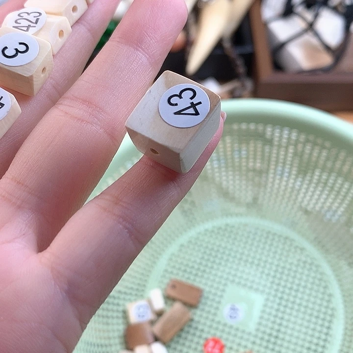 泥塑不打孔联系客服