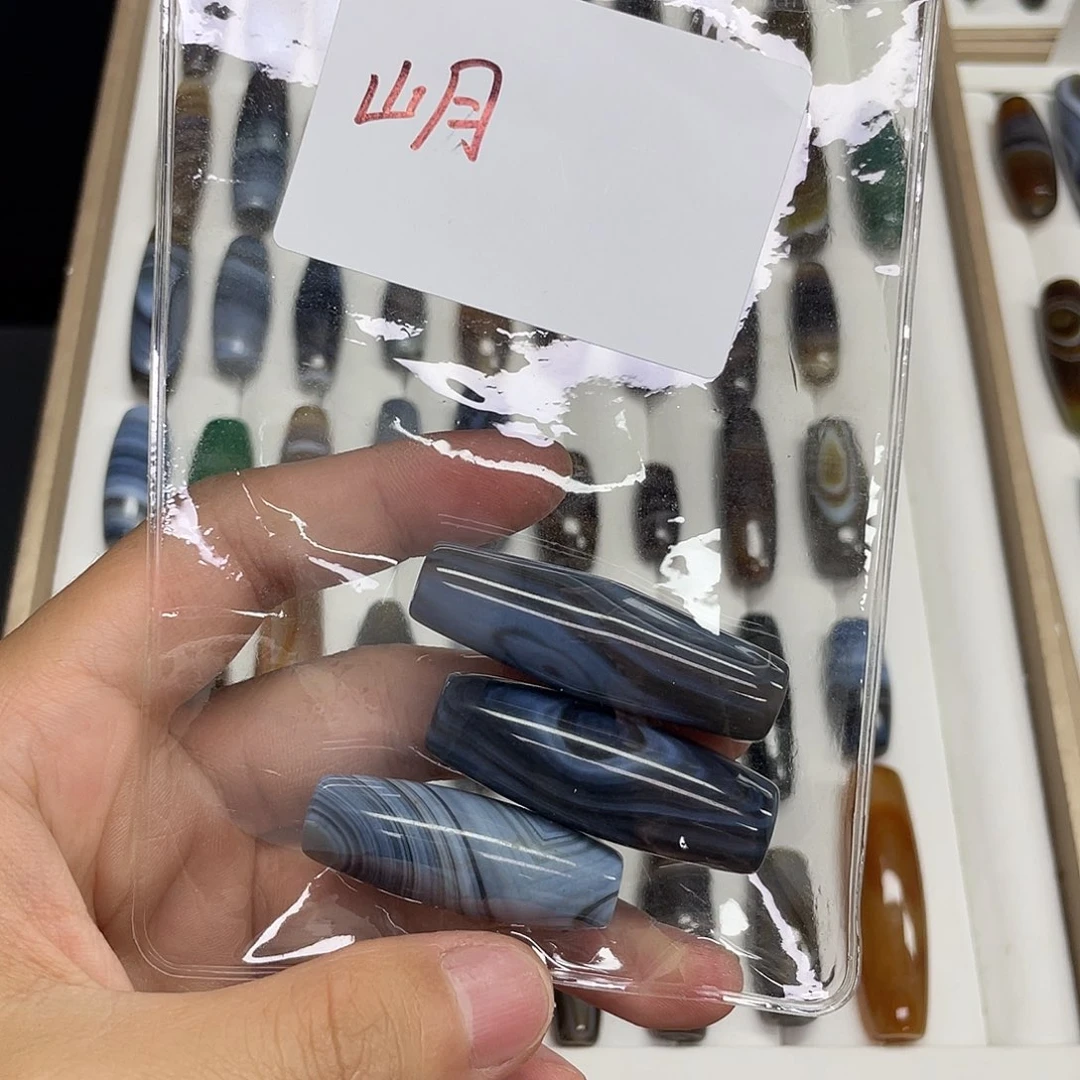 山***意玛瑙/玉髓合金颈饰