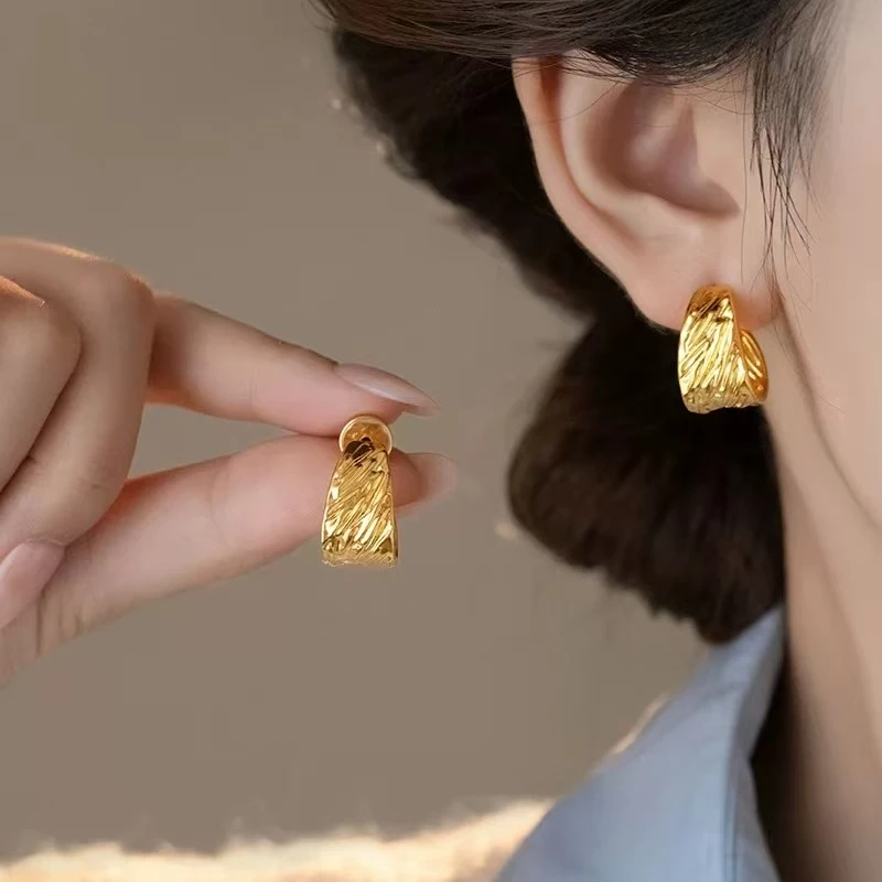 钛钢耳饰 钛钢材质  欧美个性不规则鎏金C圈耳环 MKML