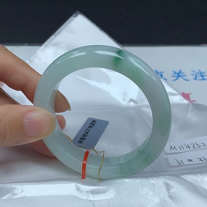 翡翠未镶嵌手镯51圈4852