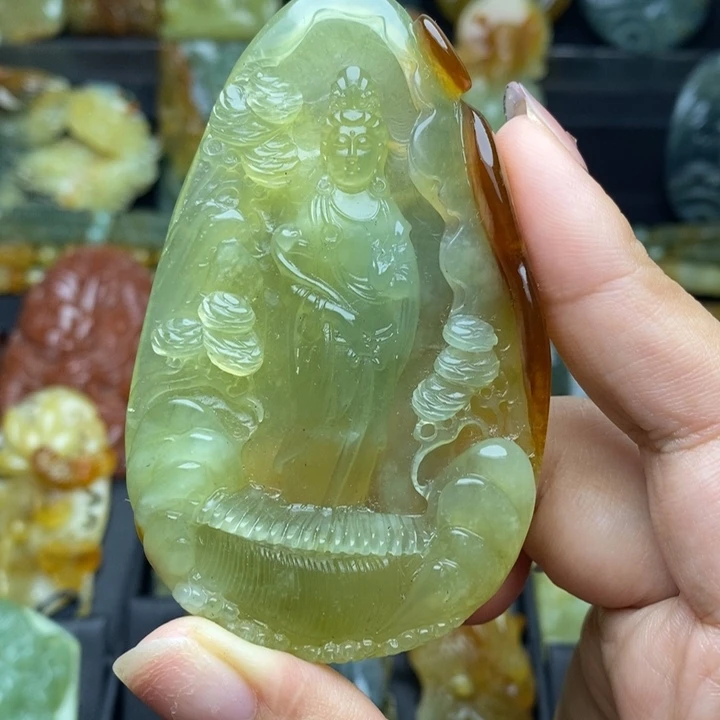 蛇纹石玉未镶嵌颈饰