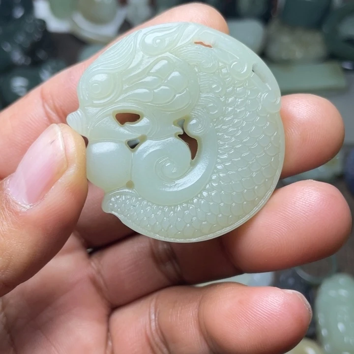 和田玉颈饰未镶嵌