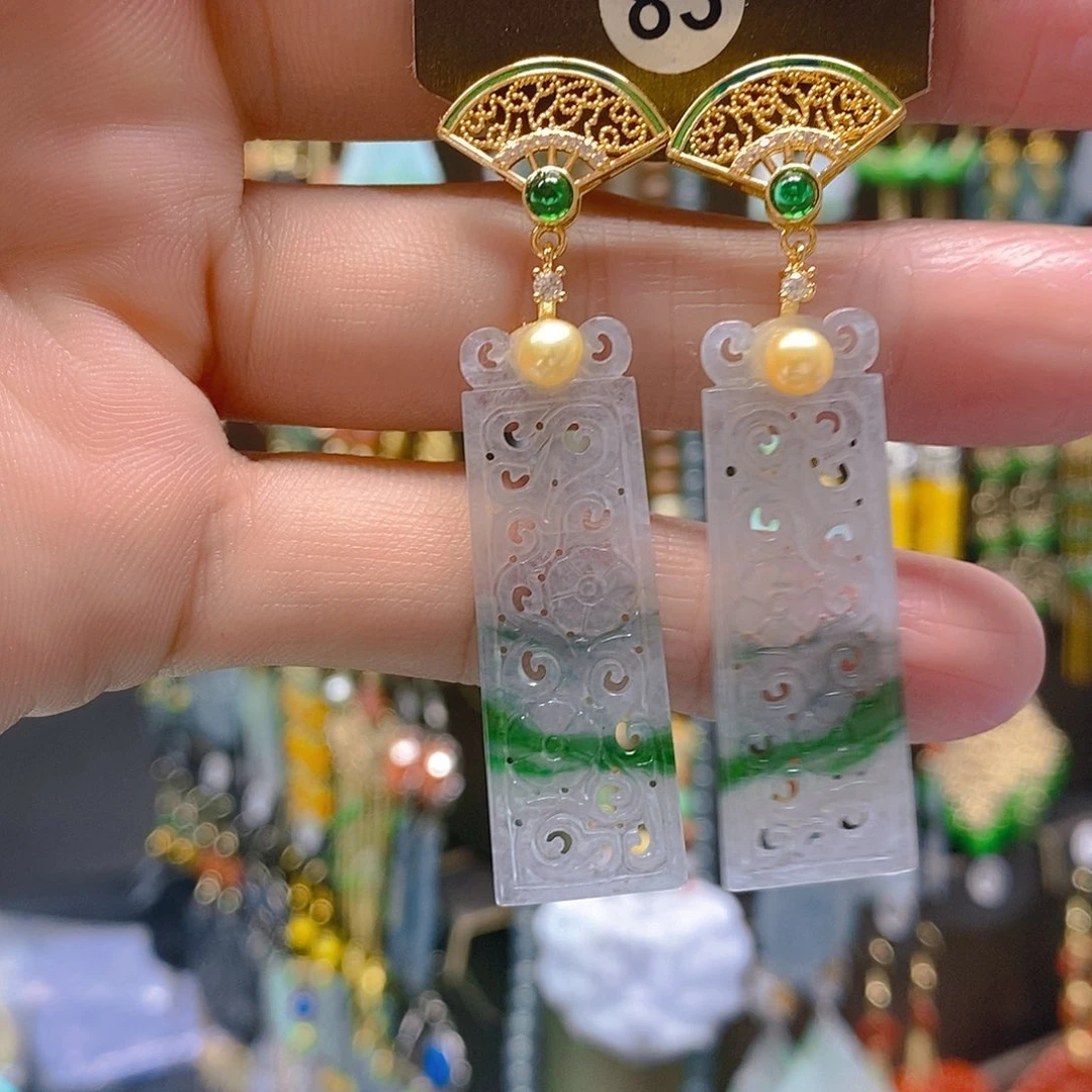 未镶嵌翡翠耳饰翡翠