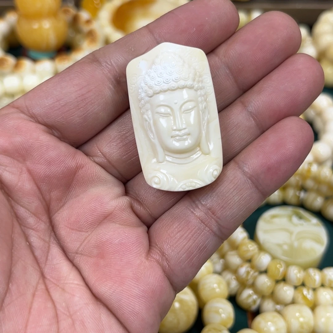 琥珀手链未镶嵌白蜡大日如来
