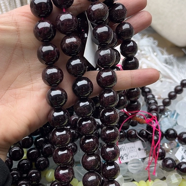 玛瑙/玉髓未镶嵌珠宝半成品一条15mm左右石榴石