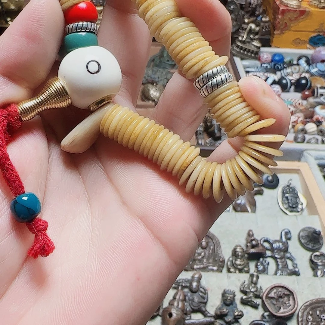 向***!牌……………………………………