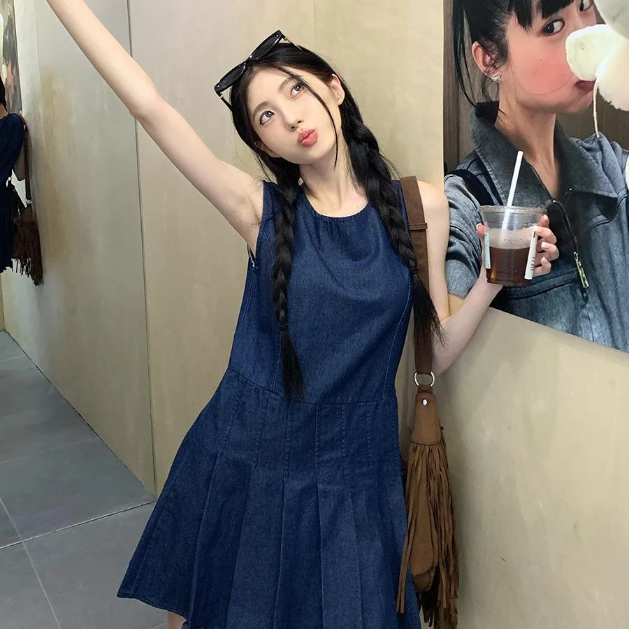 夏季显瘦复古文艺圆领牛仔背心裙夏女宽松连衣裙短款a字百褶裙子