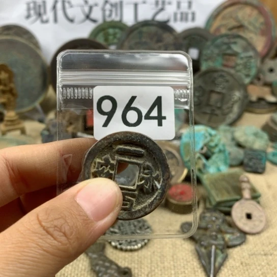 铜枫**染现代文创工艺品