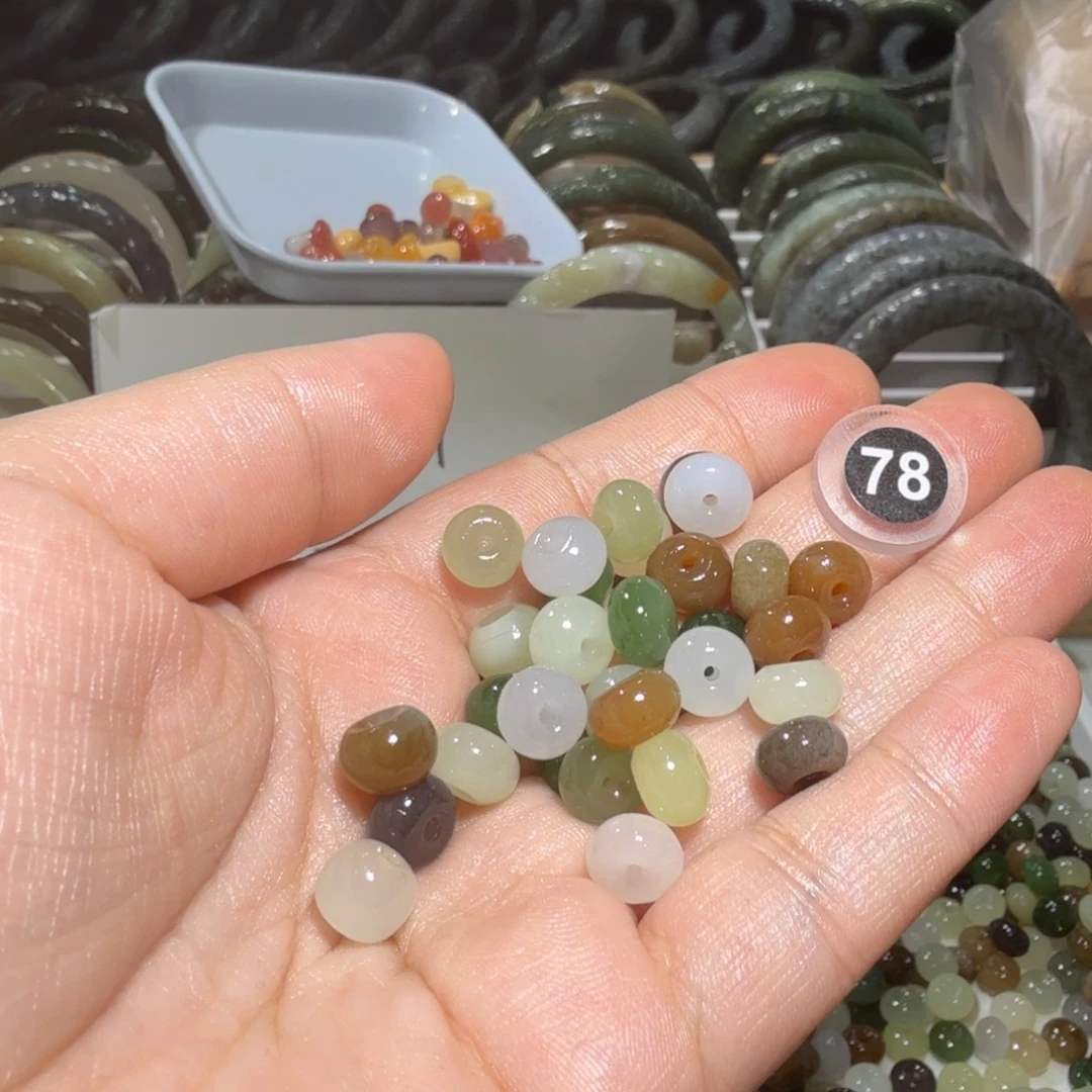 和田玉未镶嵌珠宝奇石