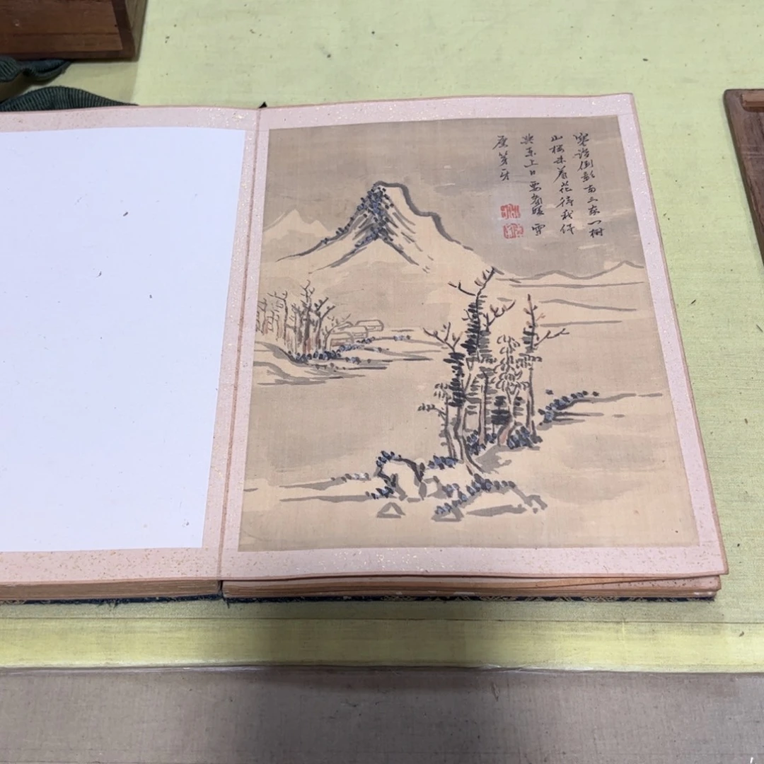 绘画乱*屏风框画茶空间设计