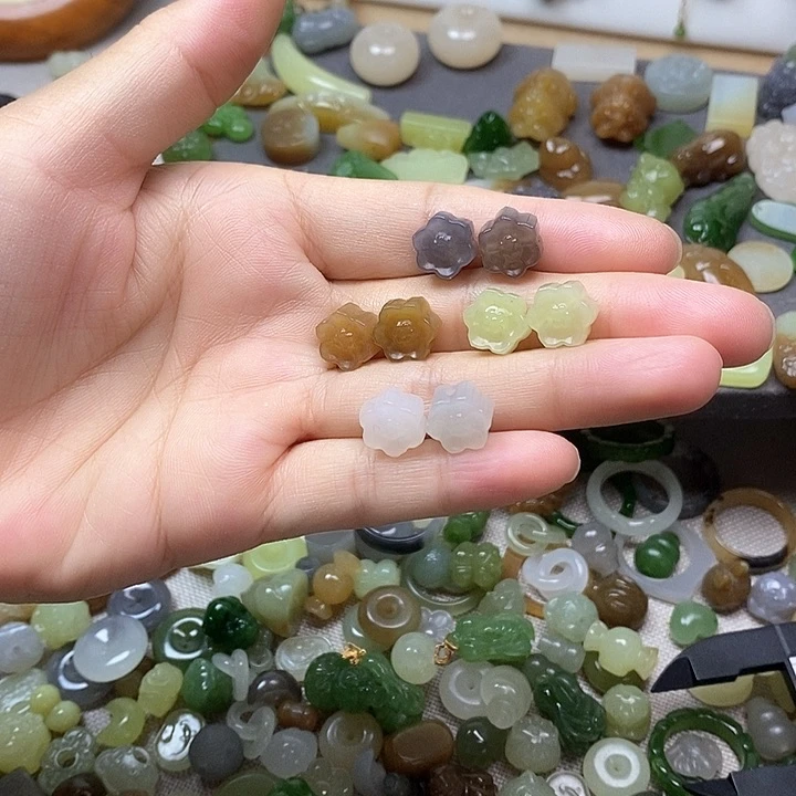 未镶嵌和田玉挂件58一个多样性发其一