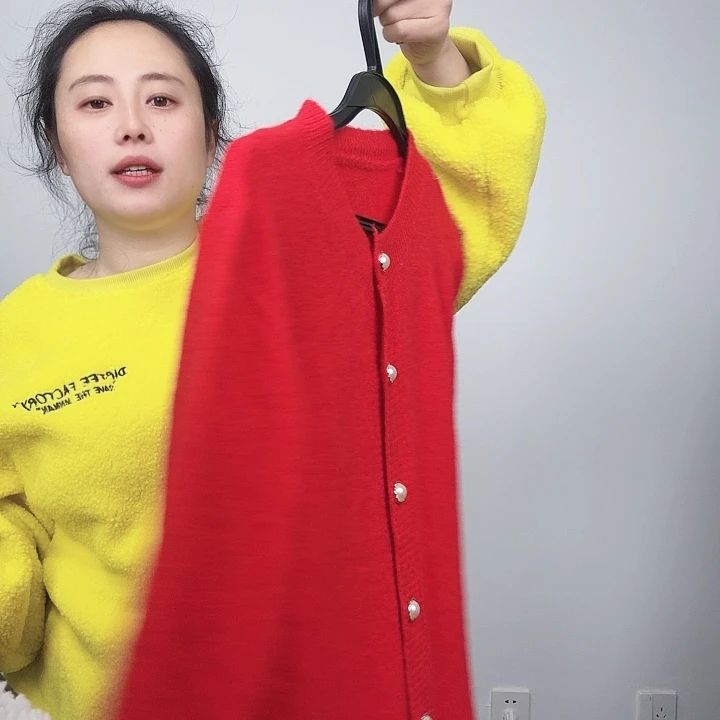 二林直播间就是宠粉毛衣