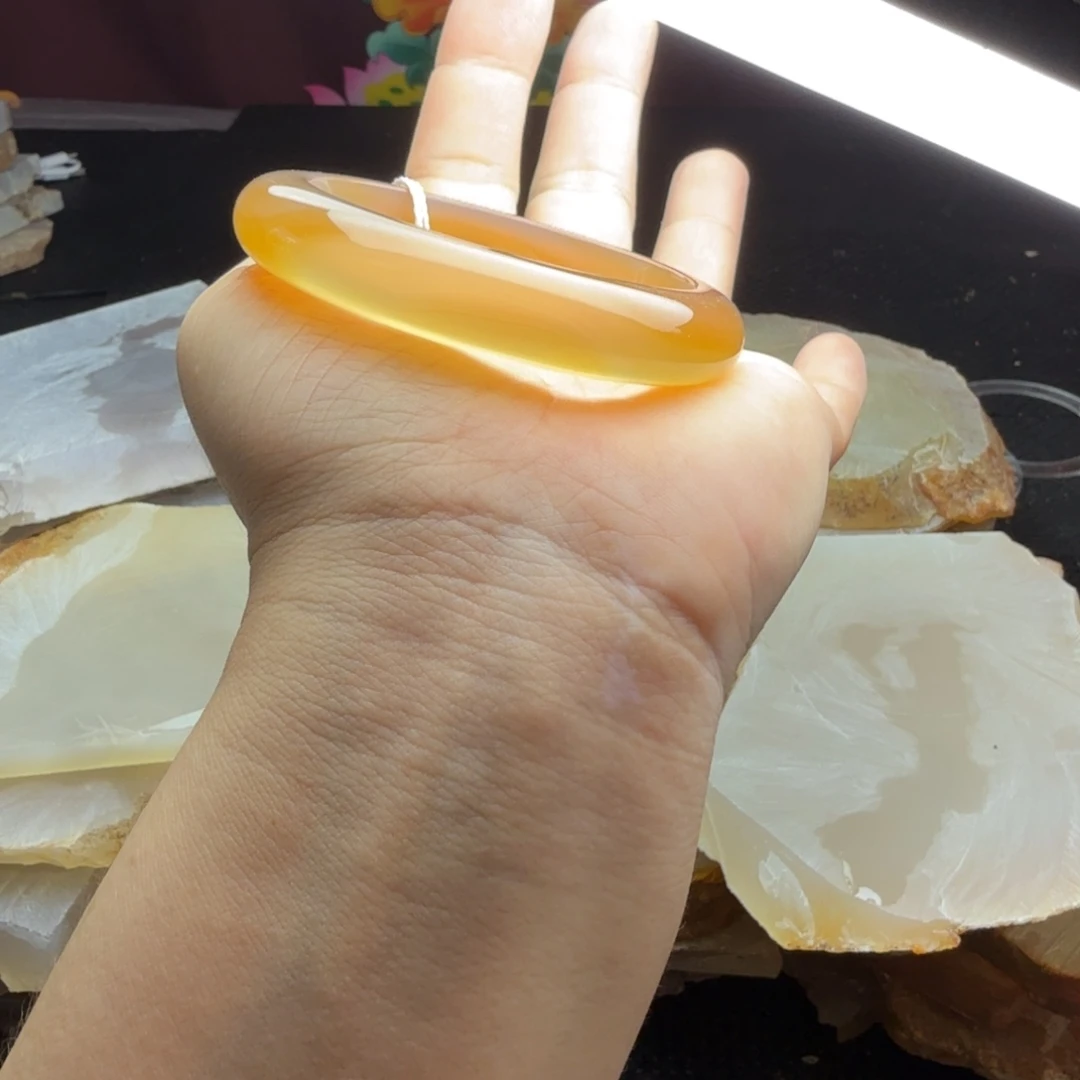 兔****定制玛瑙玛瑙手镯