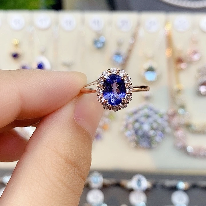 银S925镶嵌坦桑石戒指