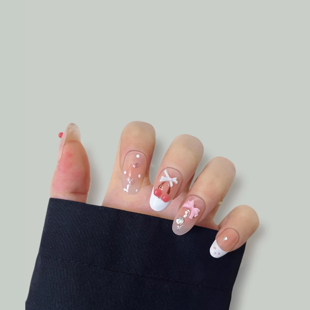 可爱短甲2025新款美甲款式推荐2025爆款美甲穿戴甲片手工短款显白