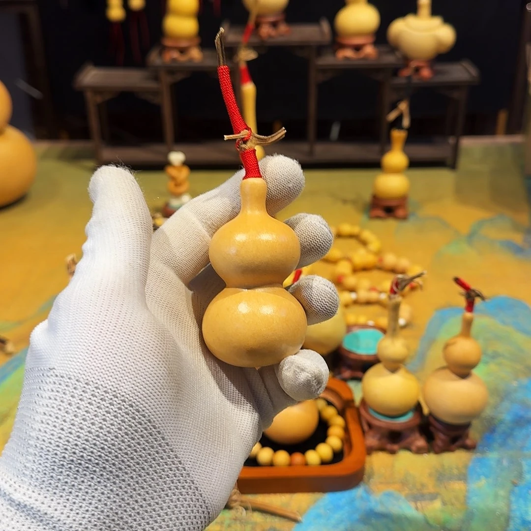 噜****手把宫廷八宝葫芦一把抓