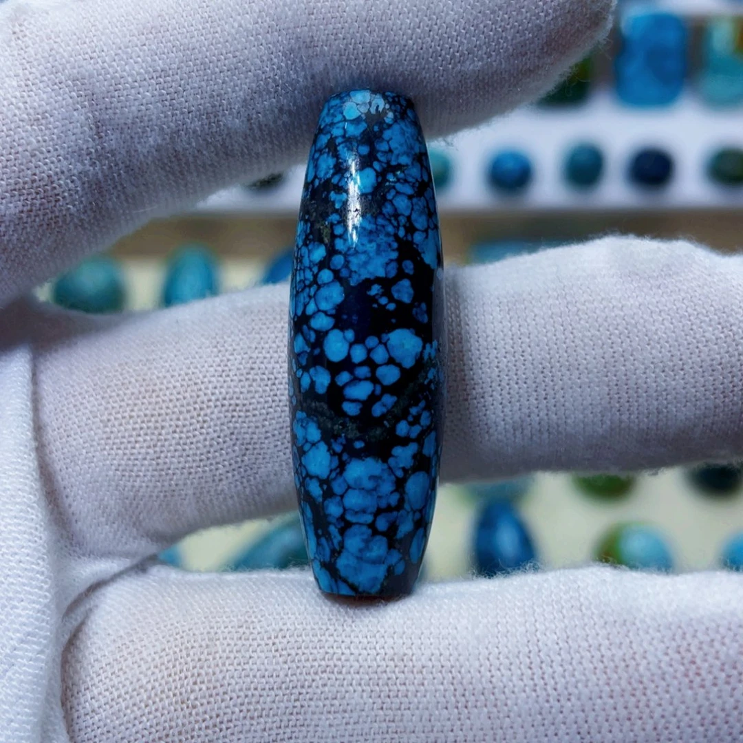 绿松石未镶嵌饰品