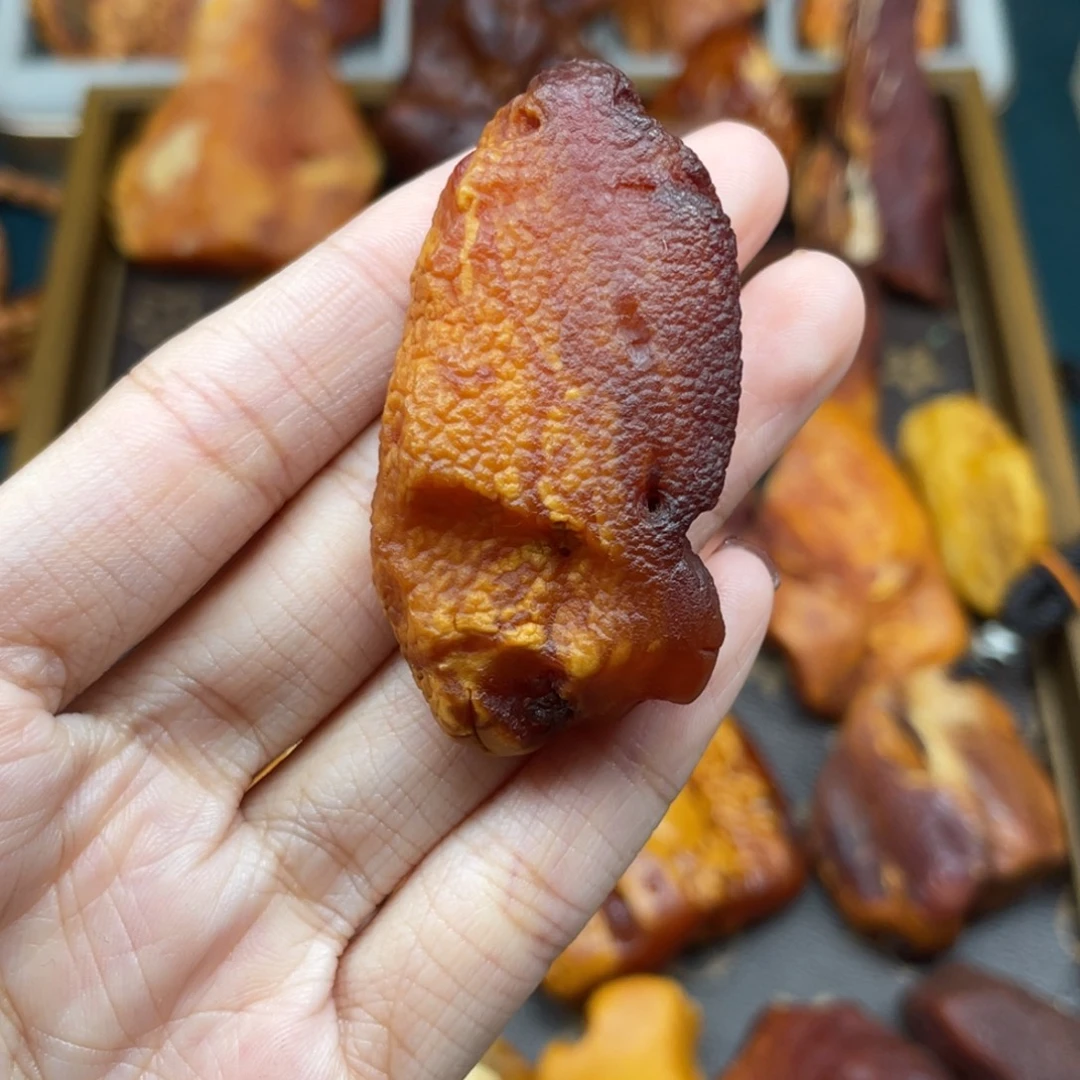 琥珀未镶嵌珠宝奇石