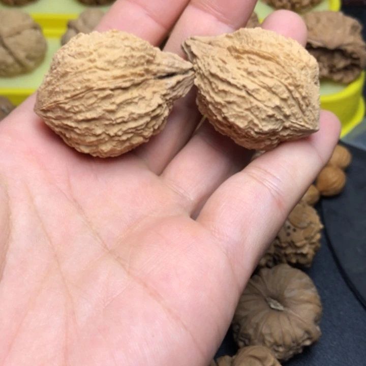 做***色手串/手链核桃鸭嘴