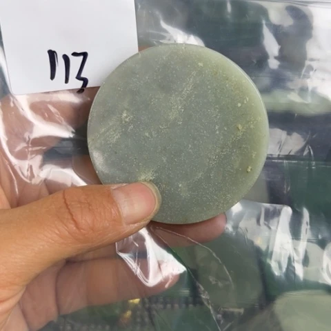 和田玉未镶嵌珠宝半成品