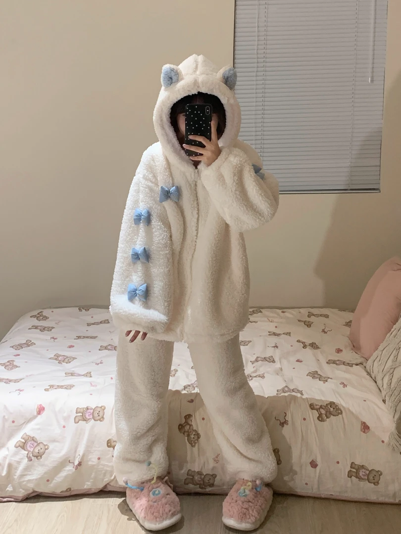 少女甜美风立体蝴蝶结连帽珊瑚绒睡衣女秋冬季新款加厚家居服套装