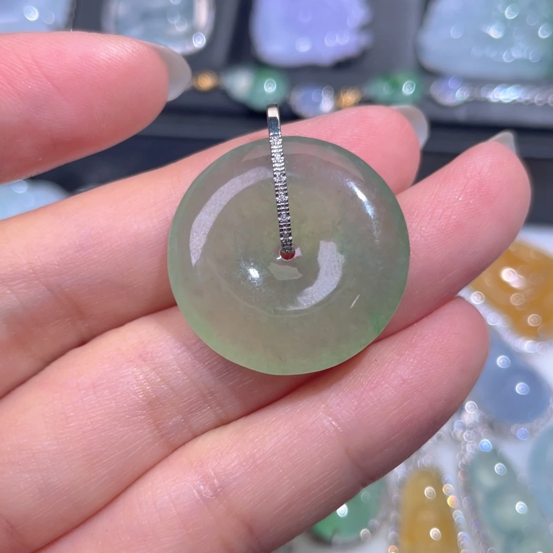 颈饰18K金镶嵌翡翠翡翠