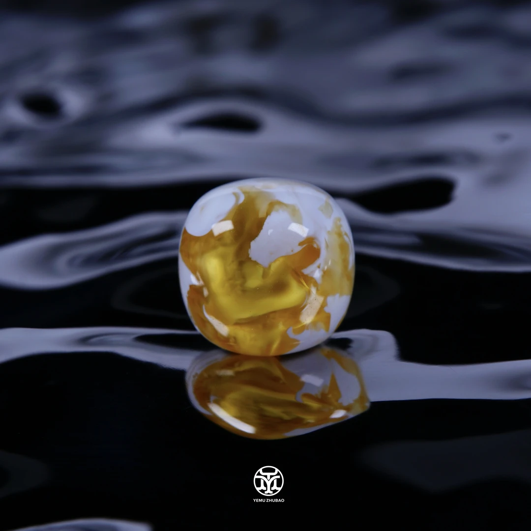 S2（12.0mm）12毫米顶货金漆白溶洞老型 一物一拍 天然俄料琥珀蜜蜡