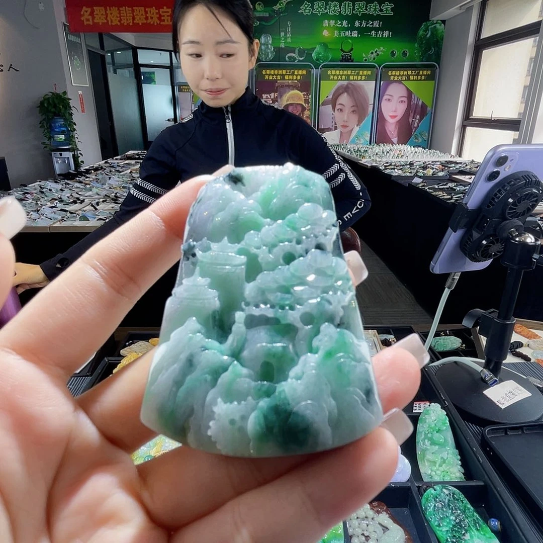 颈饰未镶嵌翡翠一