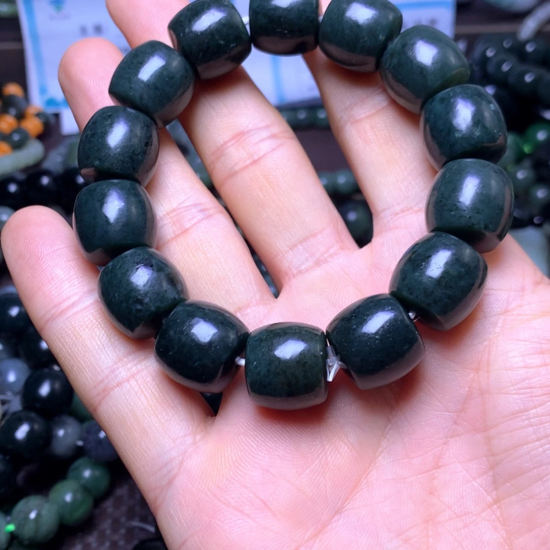 和田玉未镶嵌颈饰16