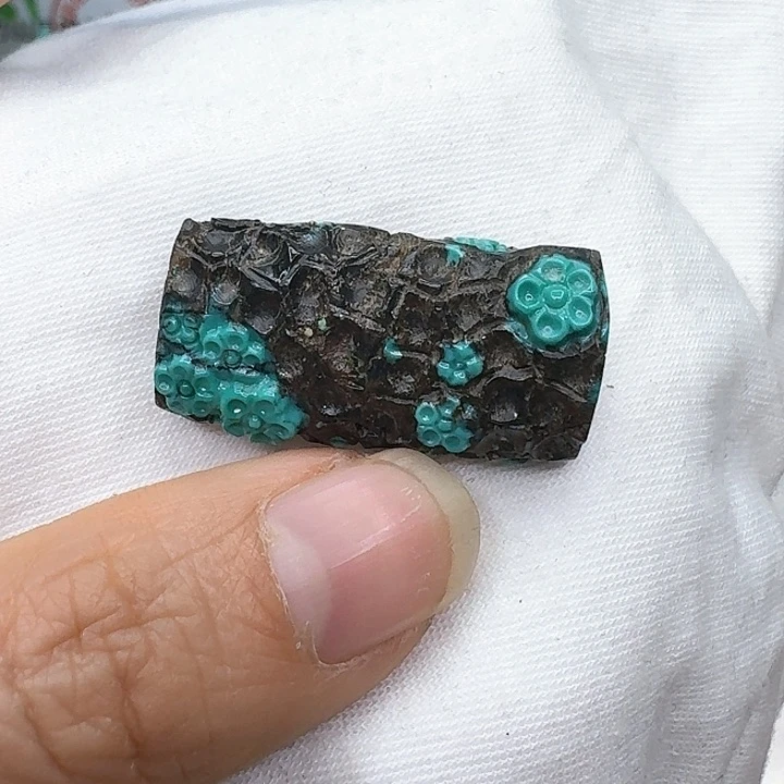 未镶嵌绿松石雕刻