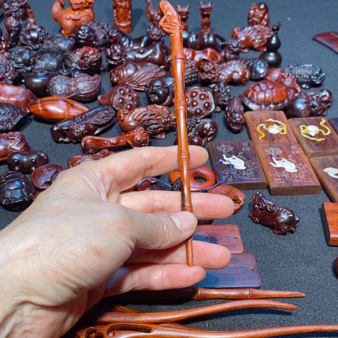 小叶紫檀把件嫫**盐印度小叶紫檀手把件