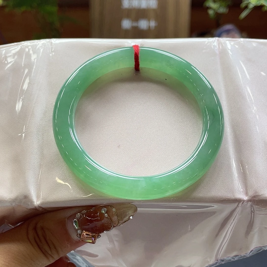 翡翠未镶嵌手镯12号