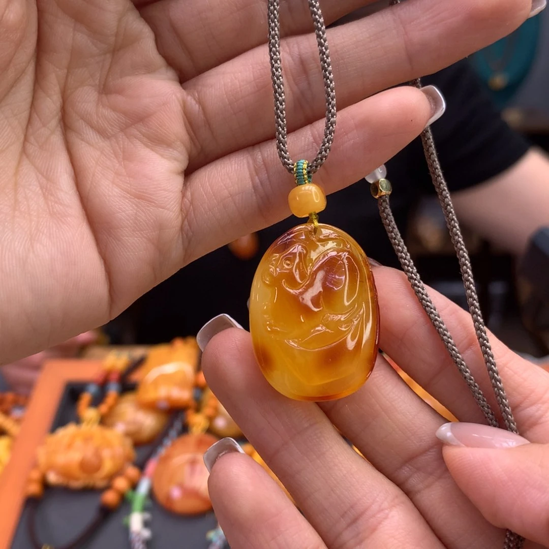 未镶嵌颈饰蜜蜡天然