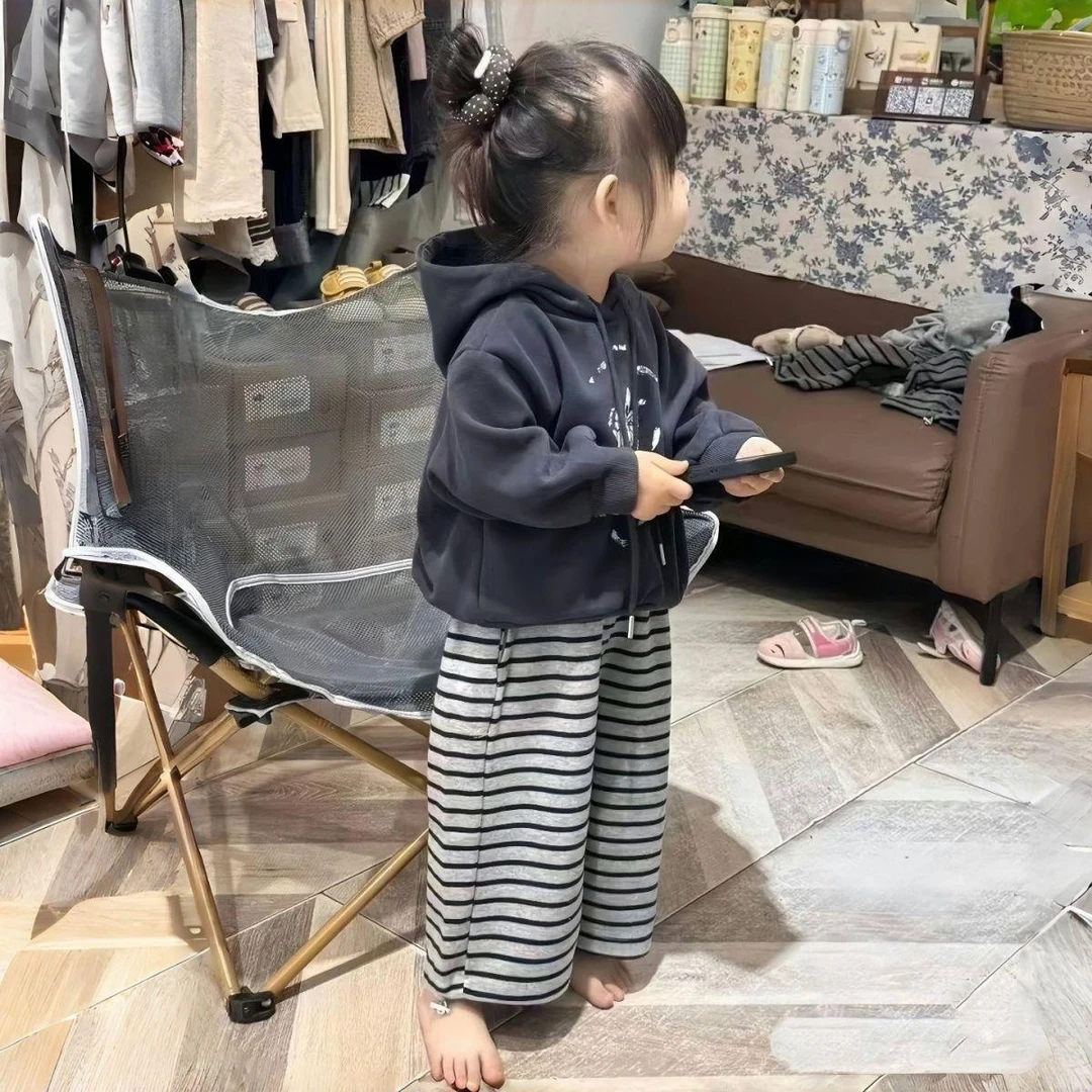 戴维呗啦儿童春秋套装2025秋季新款韩版卫衣条纹裤帅气男童女童卡