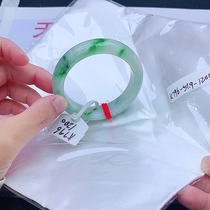 未镶嵌手镯翡翠我