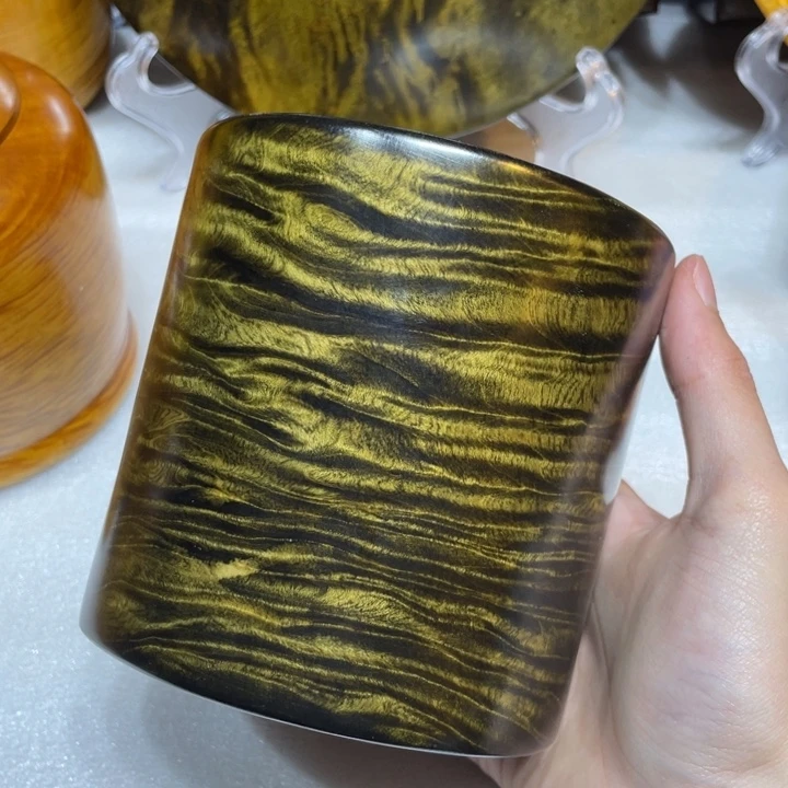 楠木笔筒5155484545646466464654