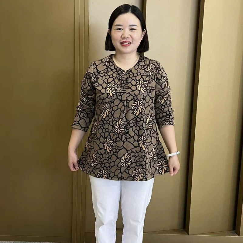 特大码秋季新款圆领加大加肥宽松遮肉显瘦印花长袖上衣