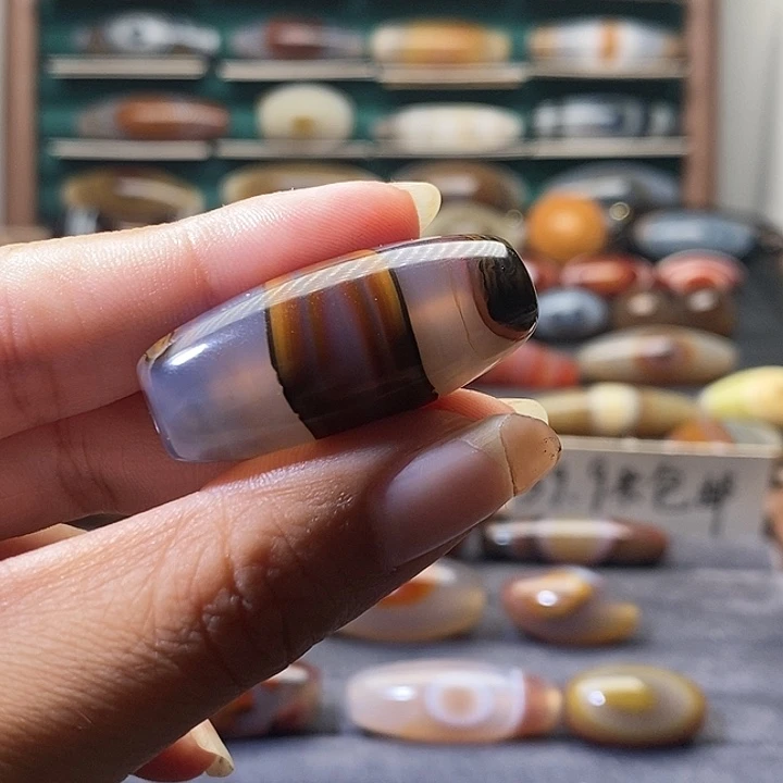 L***u玛瑙/玉髓未镶嵌吊坠(不含链)